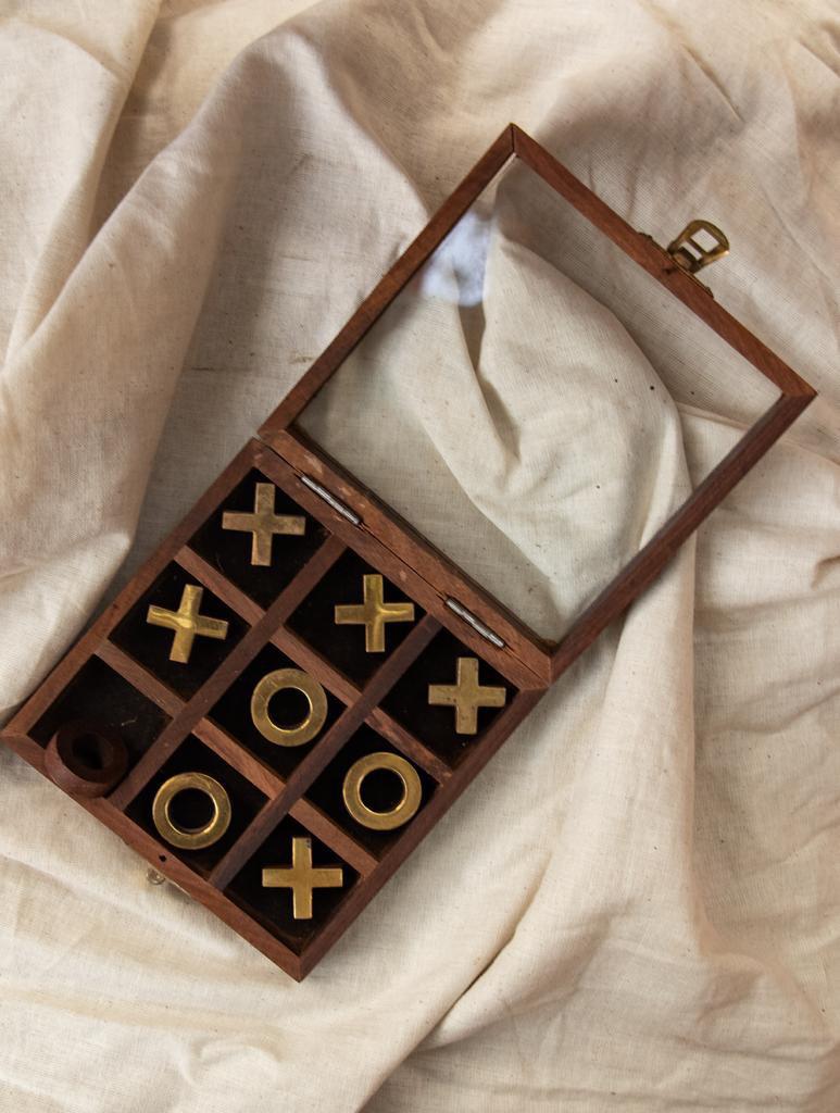 Sangat Wood XO Game