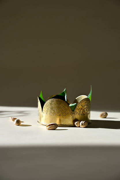 Scallop Ziya Brass Holder | Elegant Handcrafted Home Decor