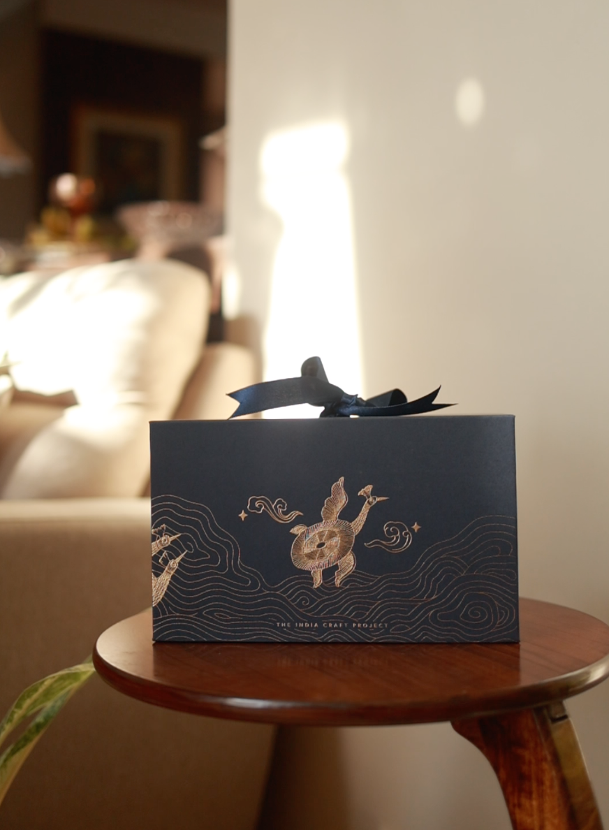 Gond packaging gift box designed for elegant storage with a handcrafted finish